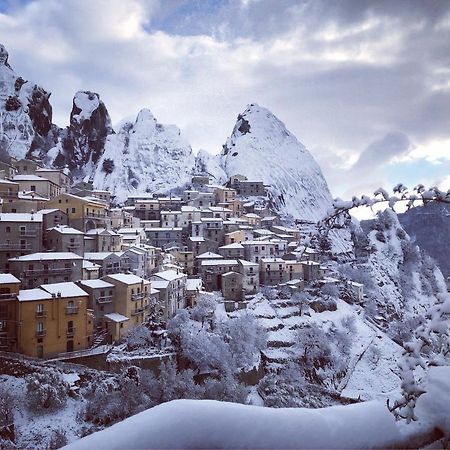 B&B Al Castello Castelmezzano Luaran gambar