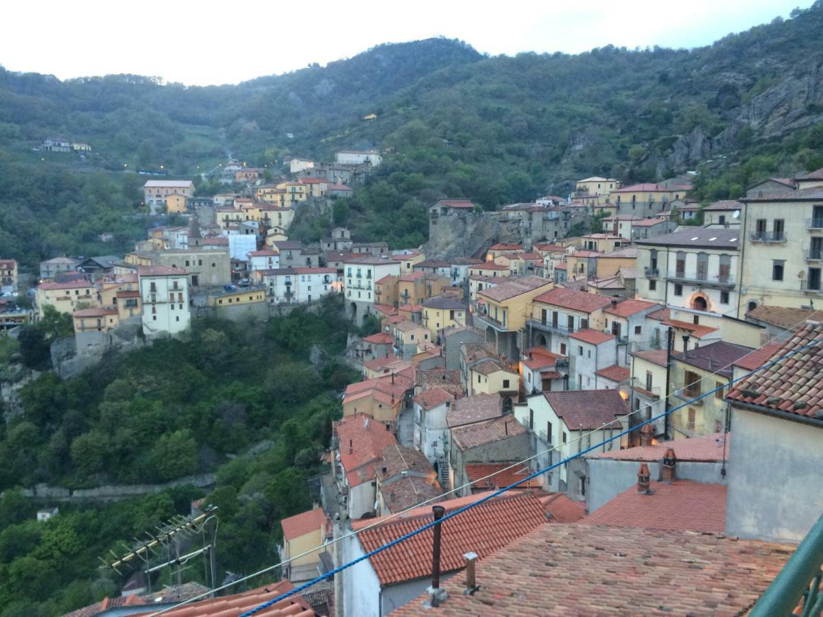B&B Al Castello Castelmezzano Luaran gambar