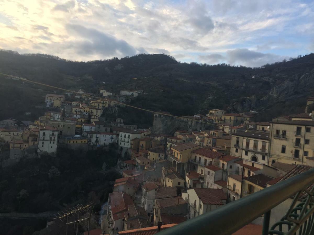 B&B Al Castello Castelmezzano Luaran gambar